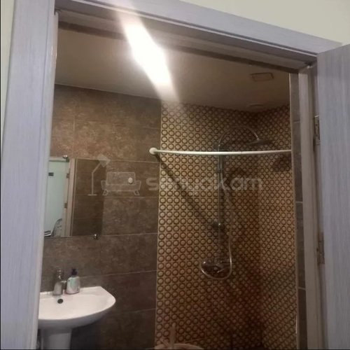 2 Սենյականոց Բնակարան Քարե Շենքում, 45քմ, 5/5 հարկ, Կապիտալ Վերանորոգված