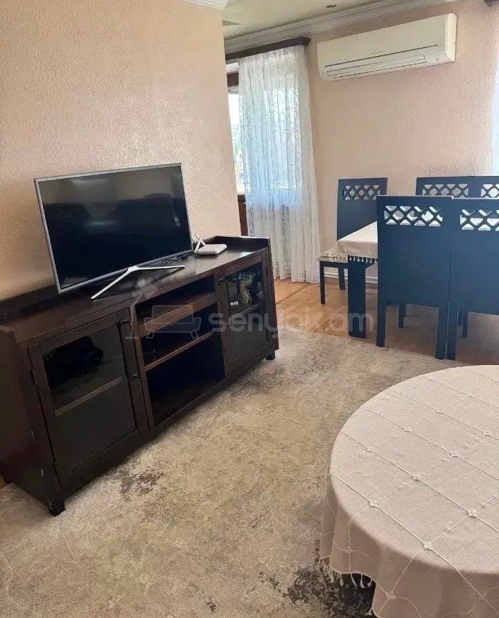 2 Սենյականոց Բնակարան Քարե Շենքում, 55քմ, 5/5 հարկ, Կապիտալ Վերանորոգված