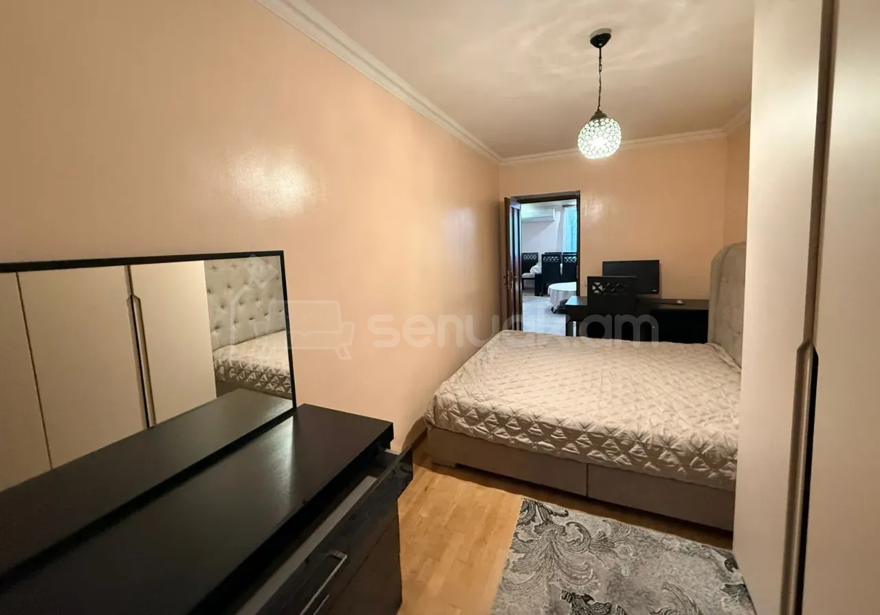 2 Սենյականոց Բնակարան Քարե Շենքում, 55քմ, 5/5 հարկ, Կապիտալ Վերանորոգված