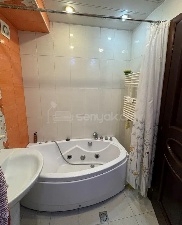 3 Սենյականոց Բնակարան, 96քմ, 5/10 հարկ, Կապիտալ Վերանորոգված