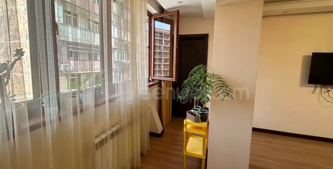 4 Սենյականոց Բնակարան, 100քմ, 7/13 հարկ, Նորմալ Վիճակում