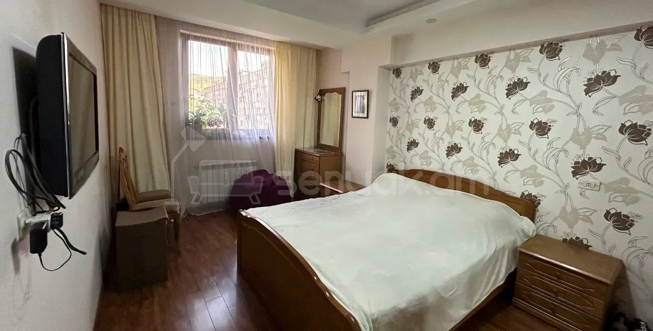 4 Սենյականոց Բնակարան, 100քմ, 7/13 հարկ, Նորմալ Վիճակում