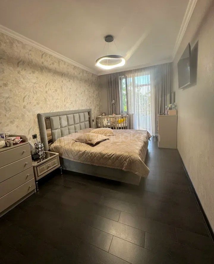 4 Սենյականոց Բնակարան Քարե Շենքում, 115քմ, 3/4 հարկ, Կապիտալ Վերանորոգված