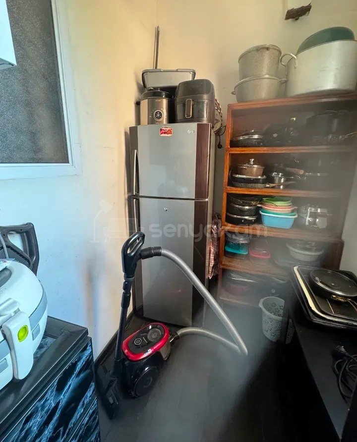 4 Սենյականոց Բնակարան Քարե Շենքում, 115քմ, 3/4 հարկ, Կապիտալ Վերանորոգված