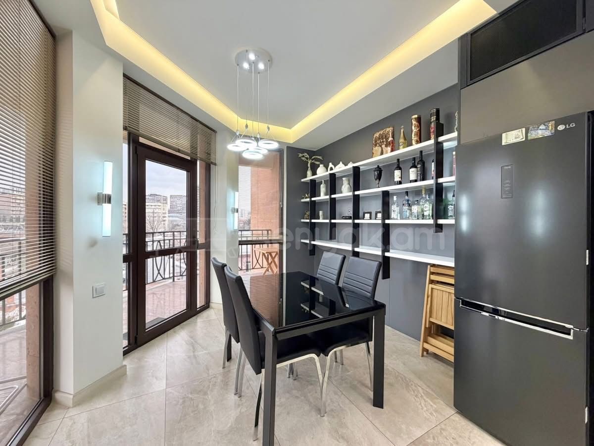 3 Սենյականոց Բնակարան Նորակառույցում, 97քմ, 6/19 հարկ, Կապիտալ Վերանորոգված