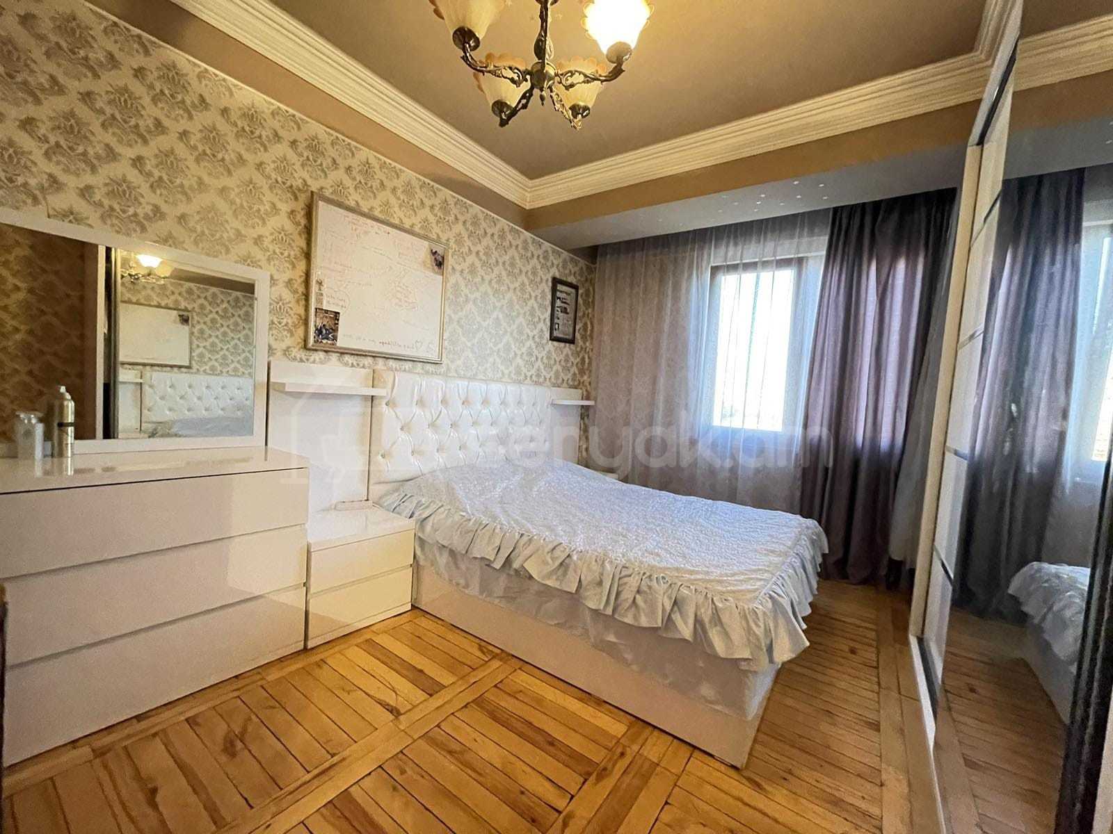 3 Սենյականոց Բնակարան, 85քմ, 10/14 հարկ, Նորմալ Վիճակում