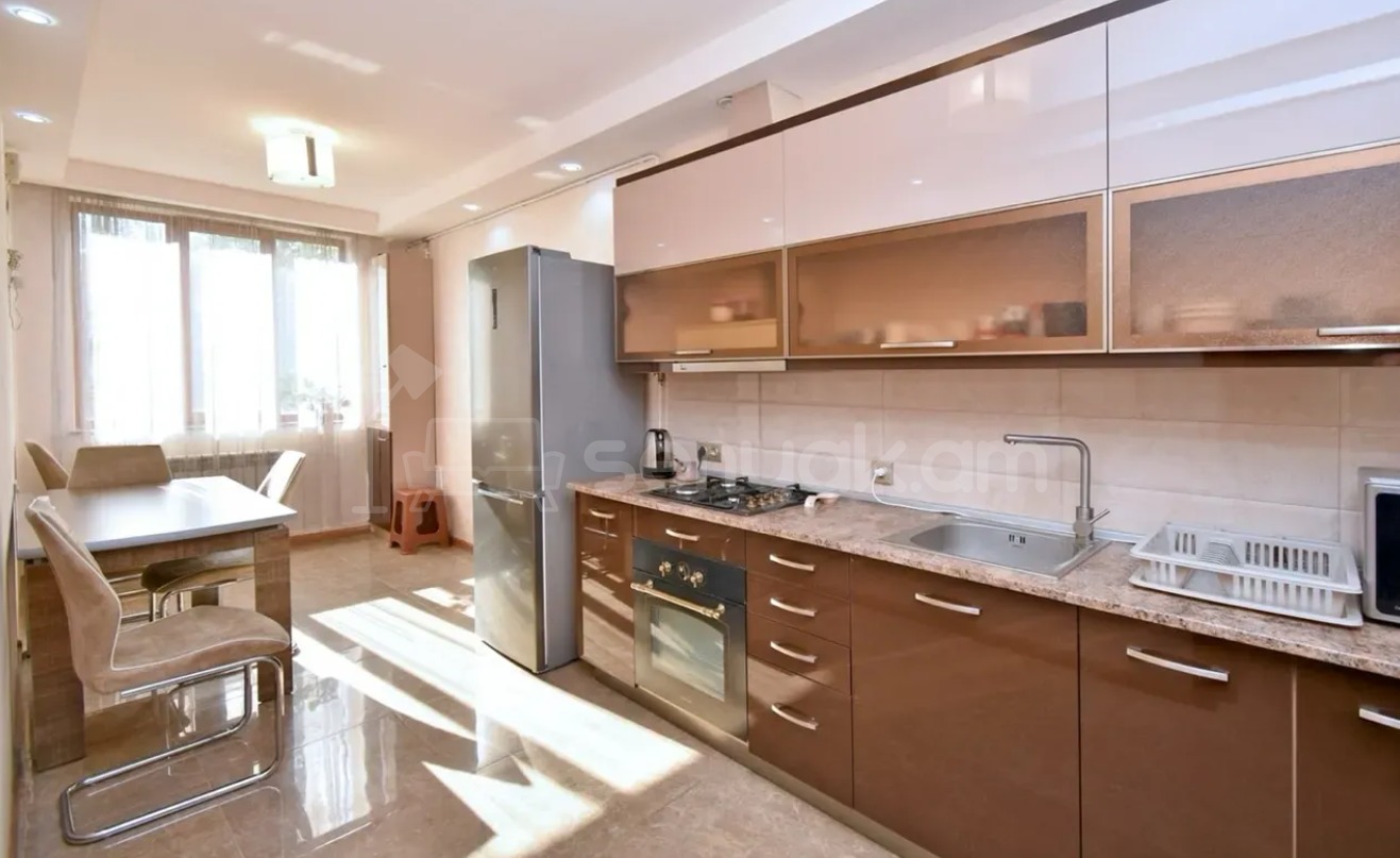 3 Սենյականոց Բնակարան, 80քմ, 5/10 հարկ, Դիզայներական Վերանորոգված