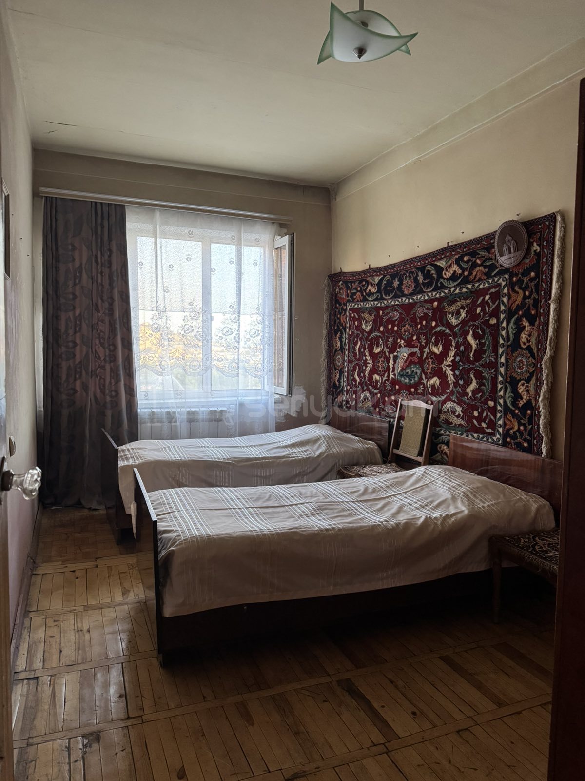 3 Սենյականոց Բնակարան, 80քմ, 7/9 հարկ, Նորմալ Վիճակում, Կահավորված, Արևկող