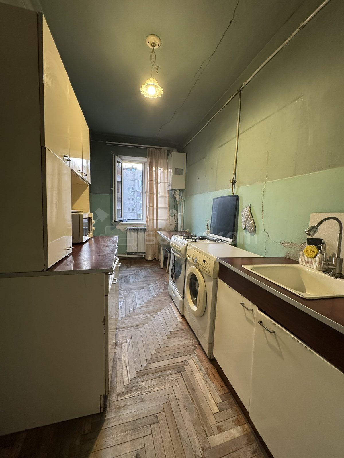 3 Սենյականոց Բնակարան, 80քմ, 7/9 հարկ, Նորմալ Վիճակում, Կահավորված, Արևկող