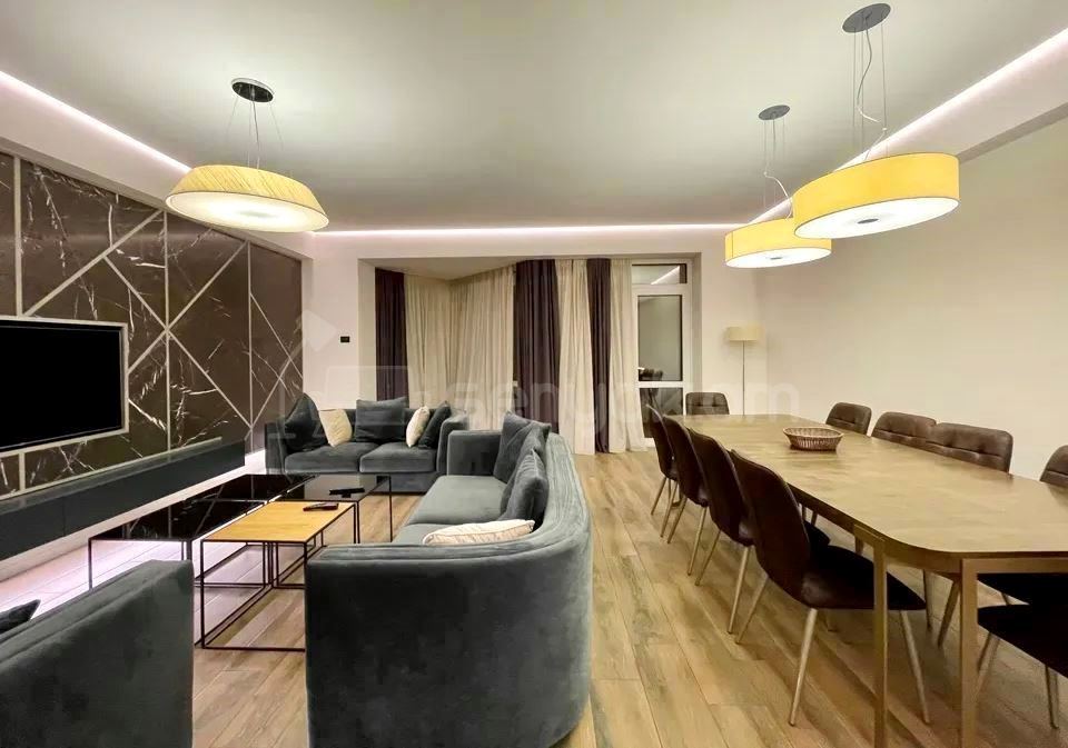 3 Սենյականոց Բնակարան Նորակառույցում, 140քմ, 13/18 հարկ, Դիզայներական Վերանորոգված, Կահավորված, Արևկող