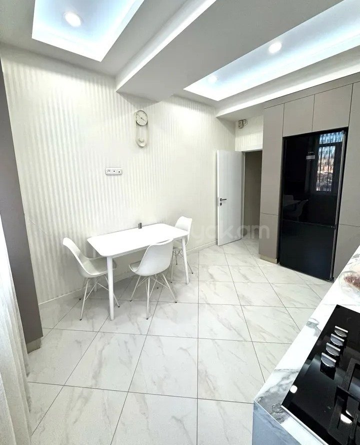 3 Սենյականոց Բնակարան Նորակառույցում, 103քմ, 9/16 հարկ, Դիզայներական Վերանորոգված