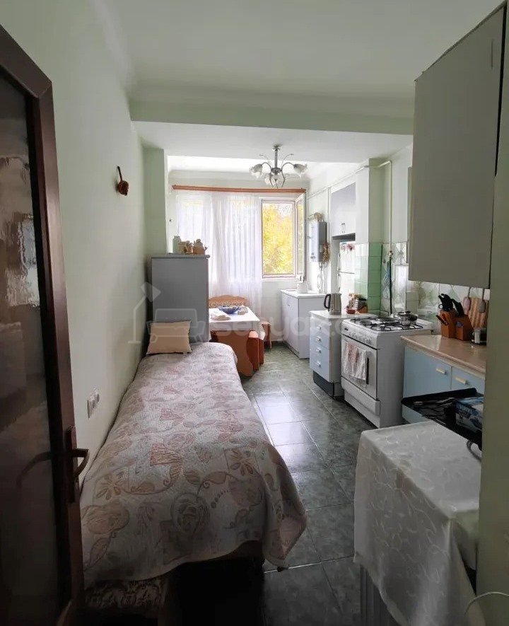 3 Սենյականոց Բնակարան, 70քմ, 2/9 հարկ, Կապիտալ Վերանորոգված