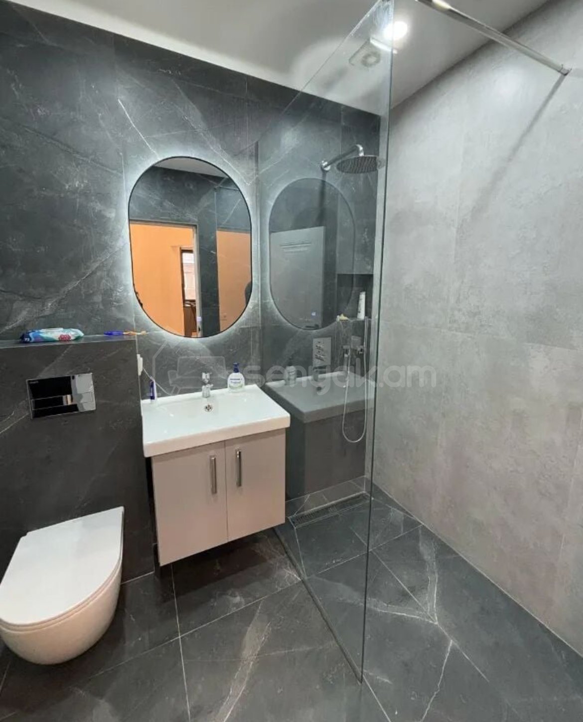 4 Սենյականոց Բնակարան Նորակառույցում, 96քմ, 4/13 հարկ, Կապիտալ Վերանորոգված