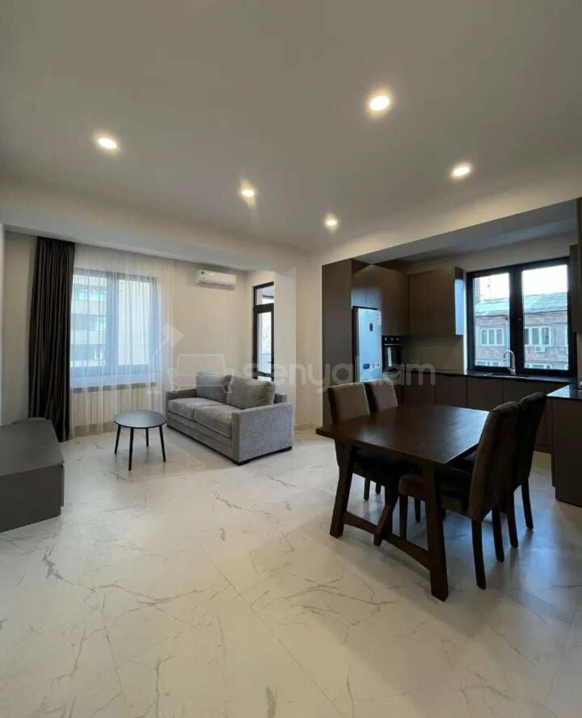 4 Սենյականոց Բնակարան Նորակառույցում, 96քմ, 4/13 հարկ, Կապիտալ Վերանորոգված