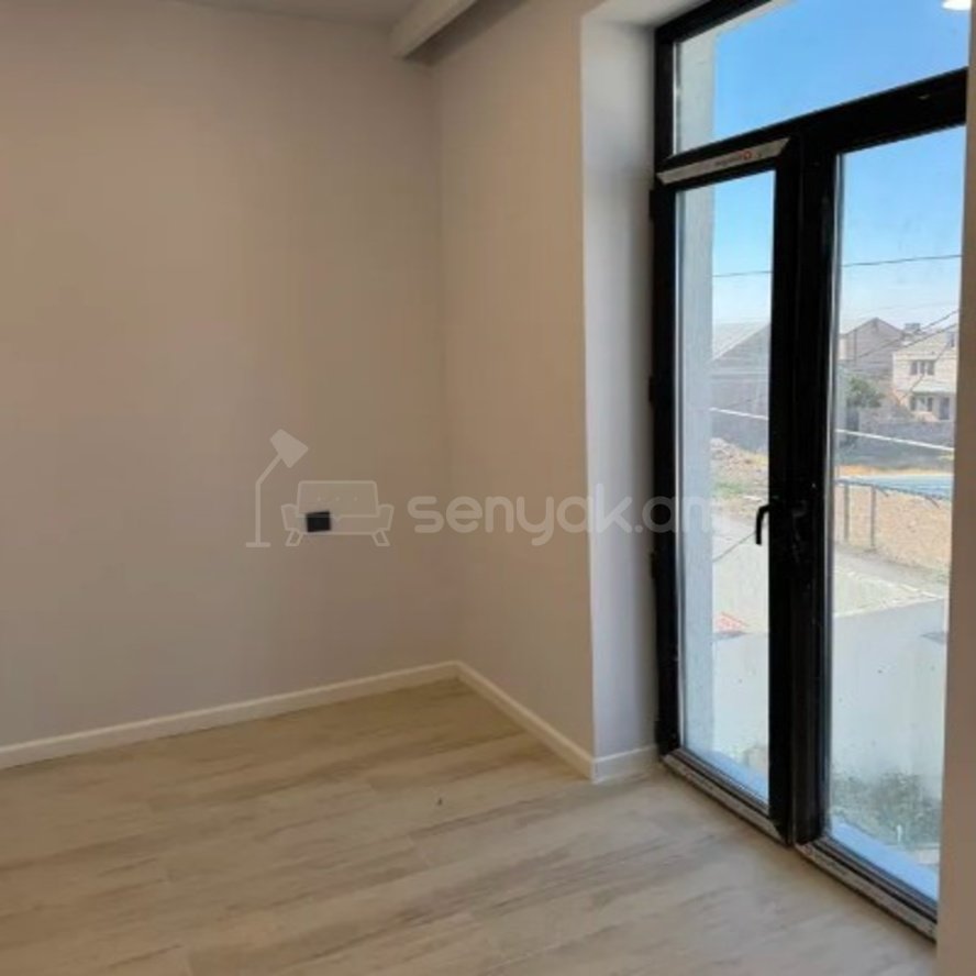 4 Սենյականոց Սեփական Տուն, 160քմ, Կապիտալ Վերանորոգված