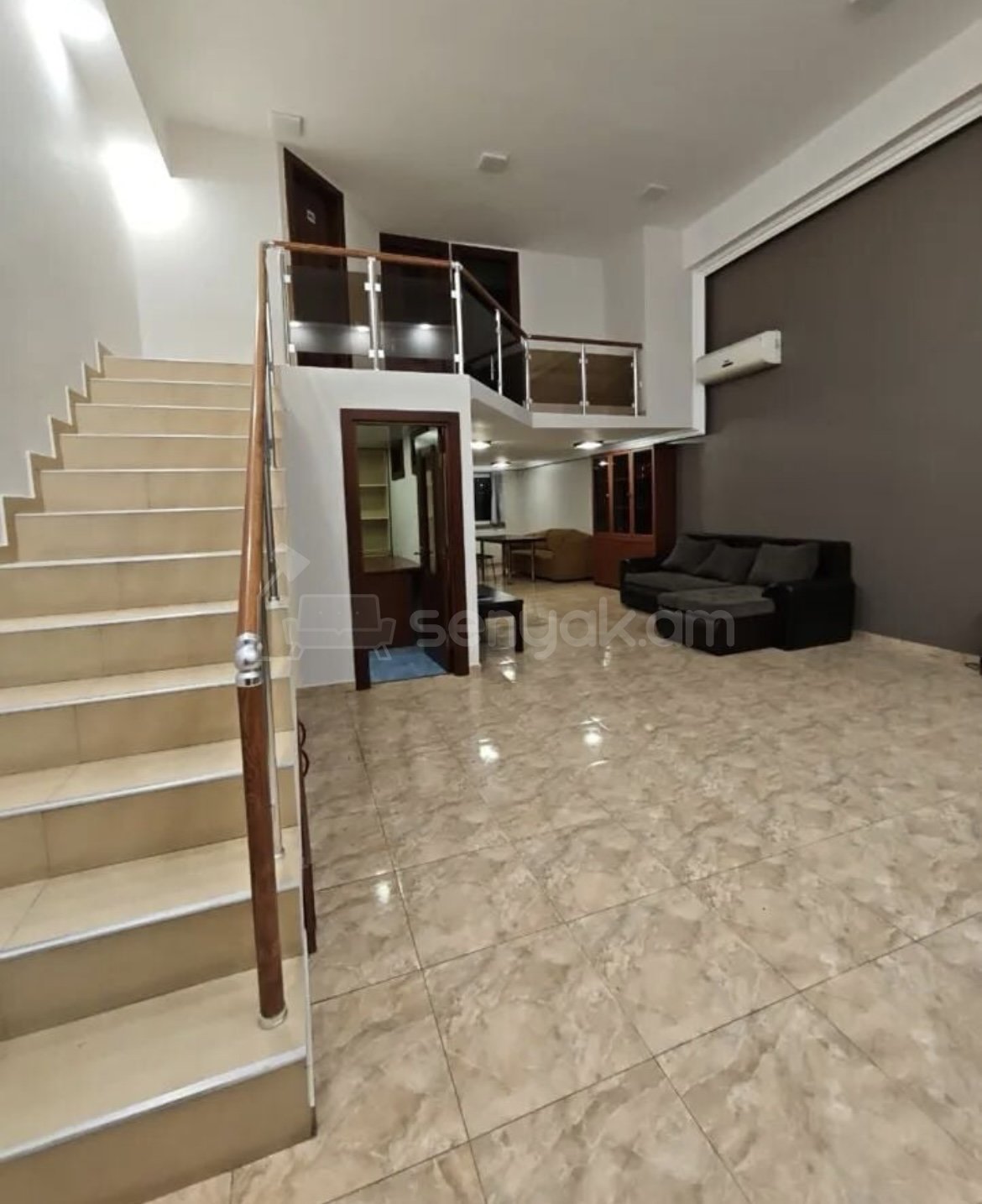 4 Սենյականոց Բնակարան, 102քմ, 3/5 հարկ, Կապիտալ Վերանորոգված