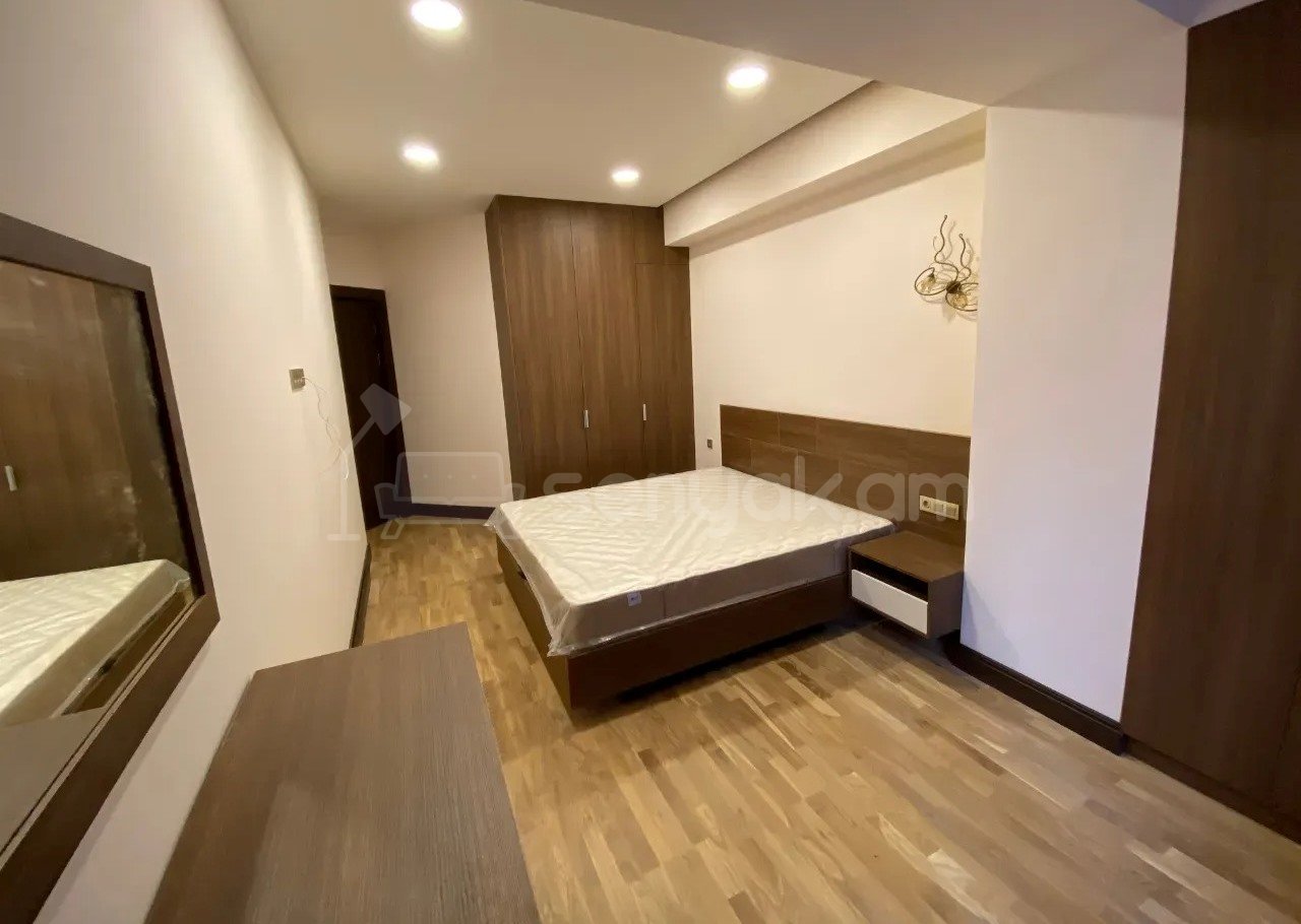 3 Սենյականոց Բնակարան Նորակառույցում, 105քմ, 2/8 հարկ, Կապիտալ Վերանորոգված