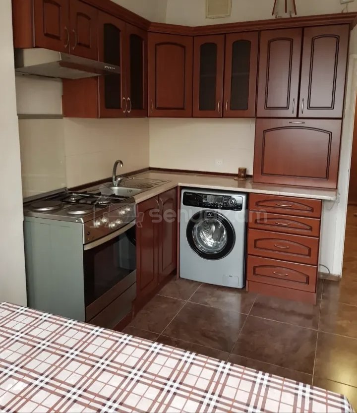 2 Սենյականոց Բնակարան Քարե Շենքում, 56քմ, 1/1 հարկ, Կապիտալ Վերանորոգված, Կահավորված