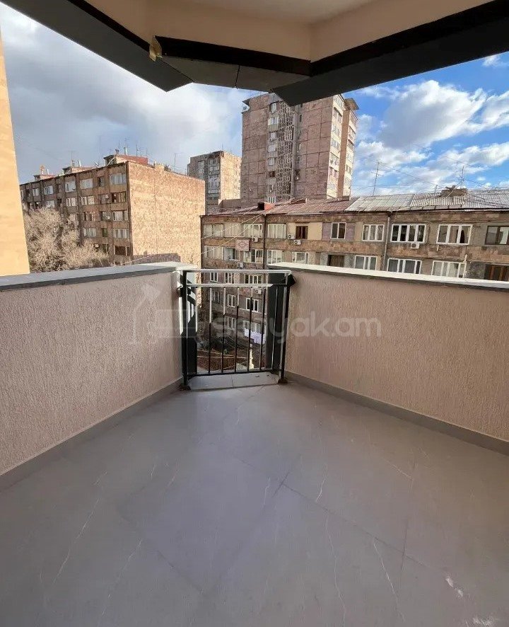 4 Սենյականոց Բնակարան Նորակառույցում, 96քմ, 4/13 հարկ, Կապիտալ Վերանորոգված