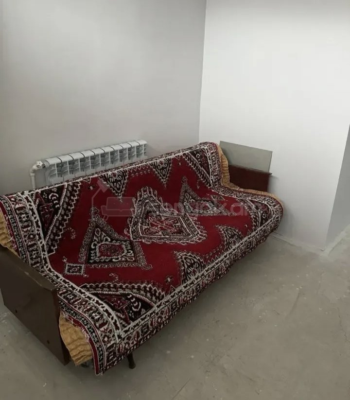 2 Սենյականոց Բնակարան Քարե Շենքում, 48քմ, 1/1 հարկ, Նորմալ Վիճակում, Կահավորված