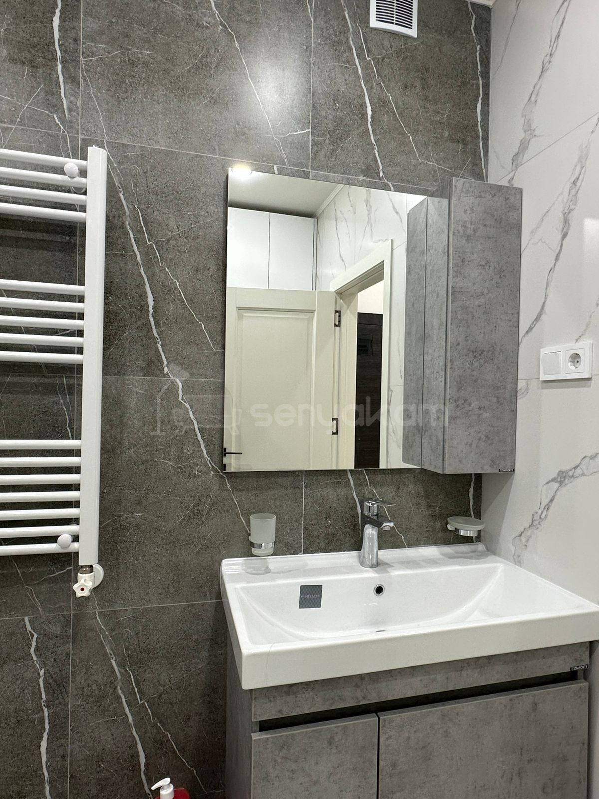 2 Սենյականոց Բնակարան Նորակառույցում, 65քմ, 16/16 հարկ, Դիզայներական Վերանորոգված, Կահավորված