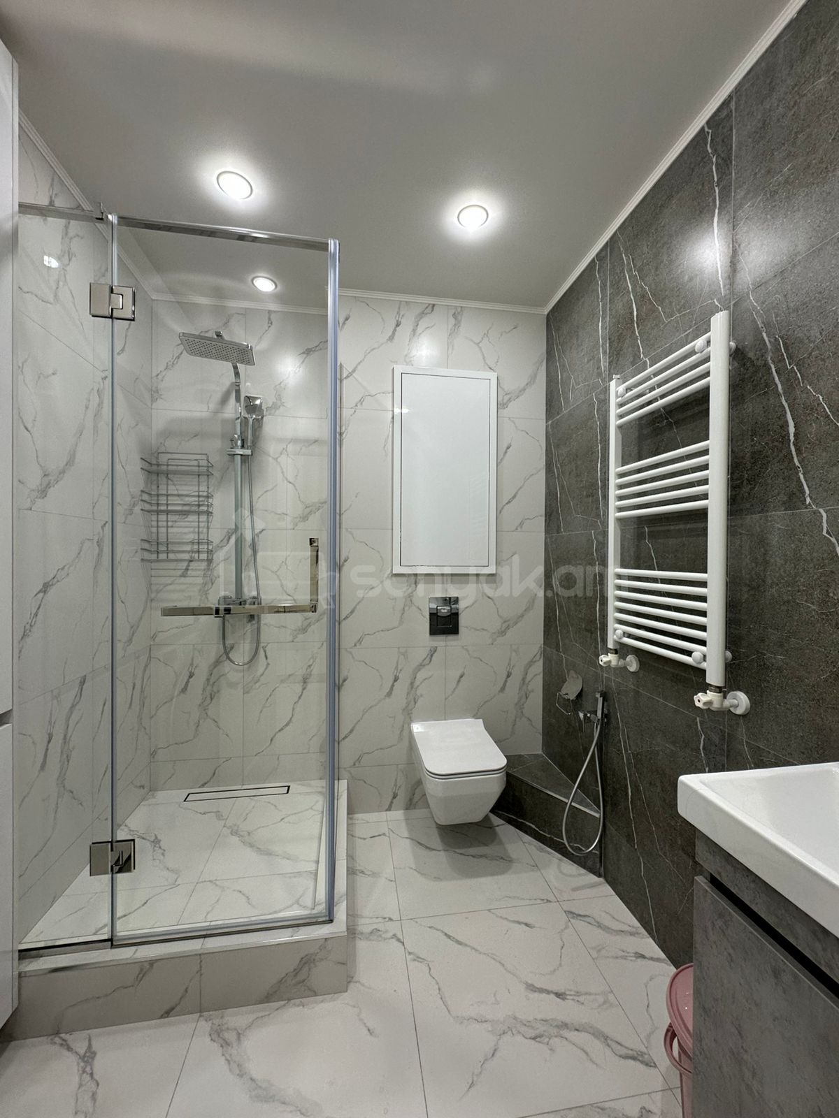 2 Սենյականոց Բնակարան Նորակառույցում, 65քմ, 16/16 հարկ, Դիզայներական Վերանորոգված, Կահավորված