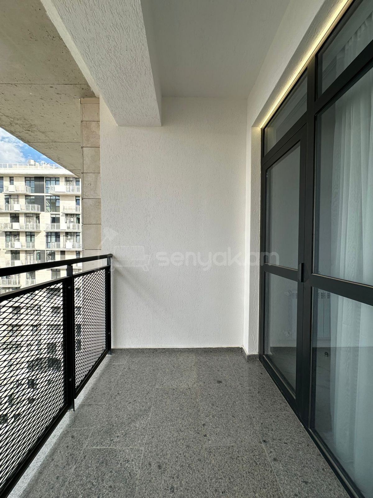 2 Սենյականոց Բնակարան Նորակառույցում, 65քմ, 16/16 հարկ, Դիզայներական Վերանորոգված, Կահավորված