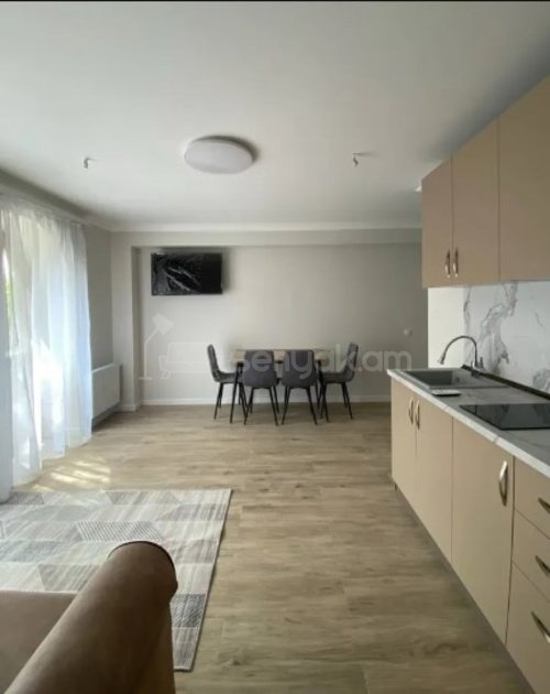 2 Սենյականոց Բնակարան Քարե Շենքում, 35քմ, 2/4 հարկ, Կապիտալ Վերանորոգված, Կահավորված, Արևկող