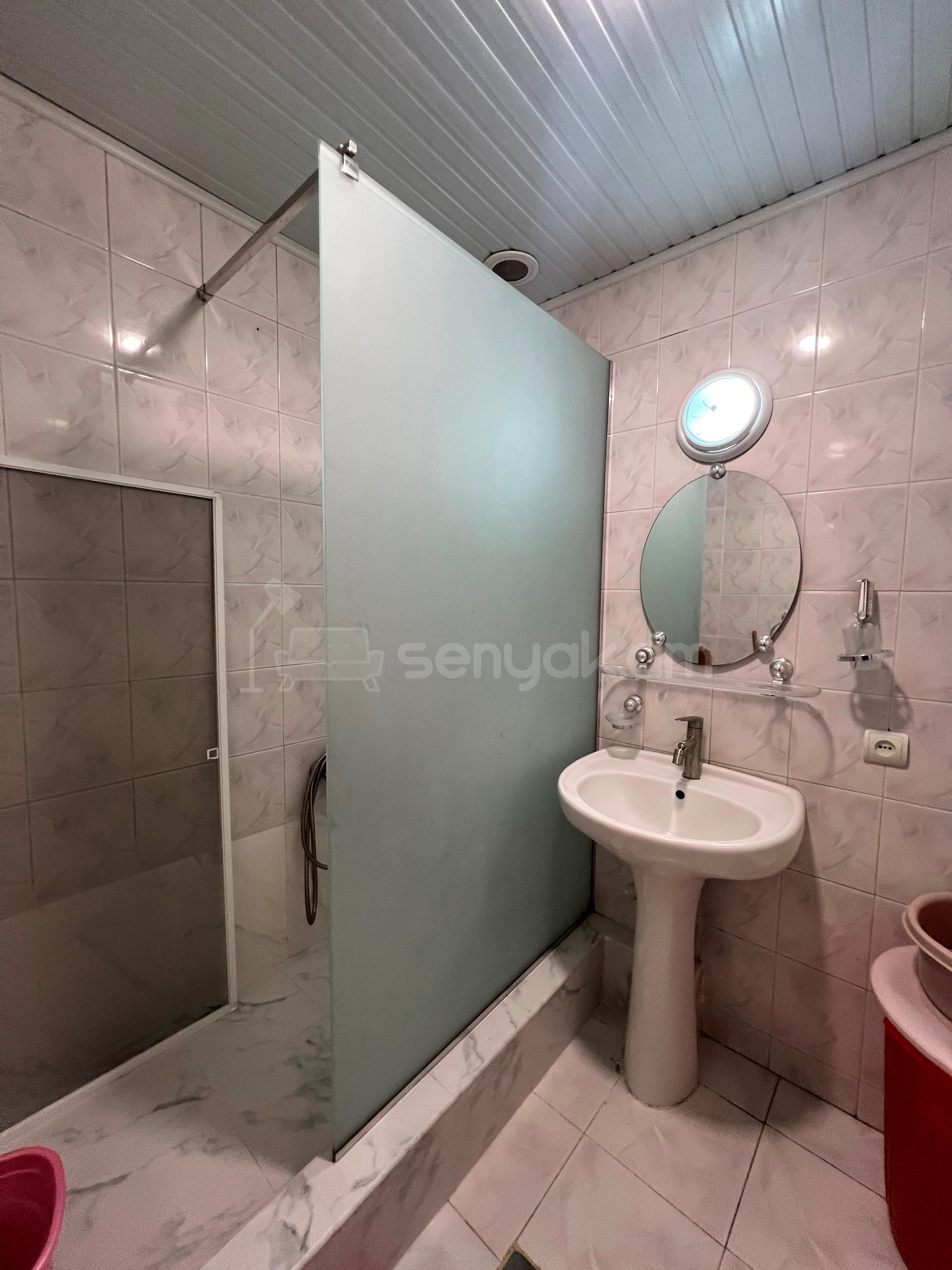 2 Սենյականոց Բնակարան Քարե Շենքում, 70քմ, 2/5 հարկ, Կապիտալ Վերանորոգված, Կահավորված