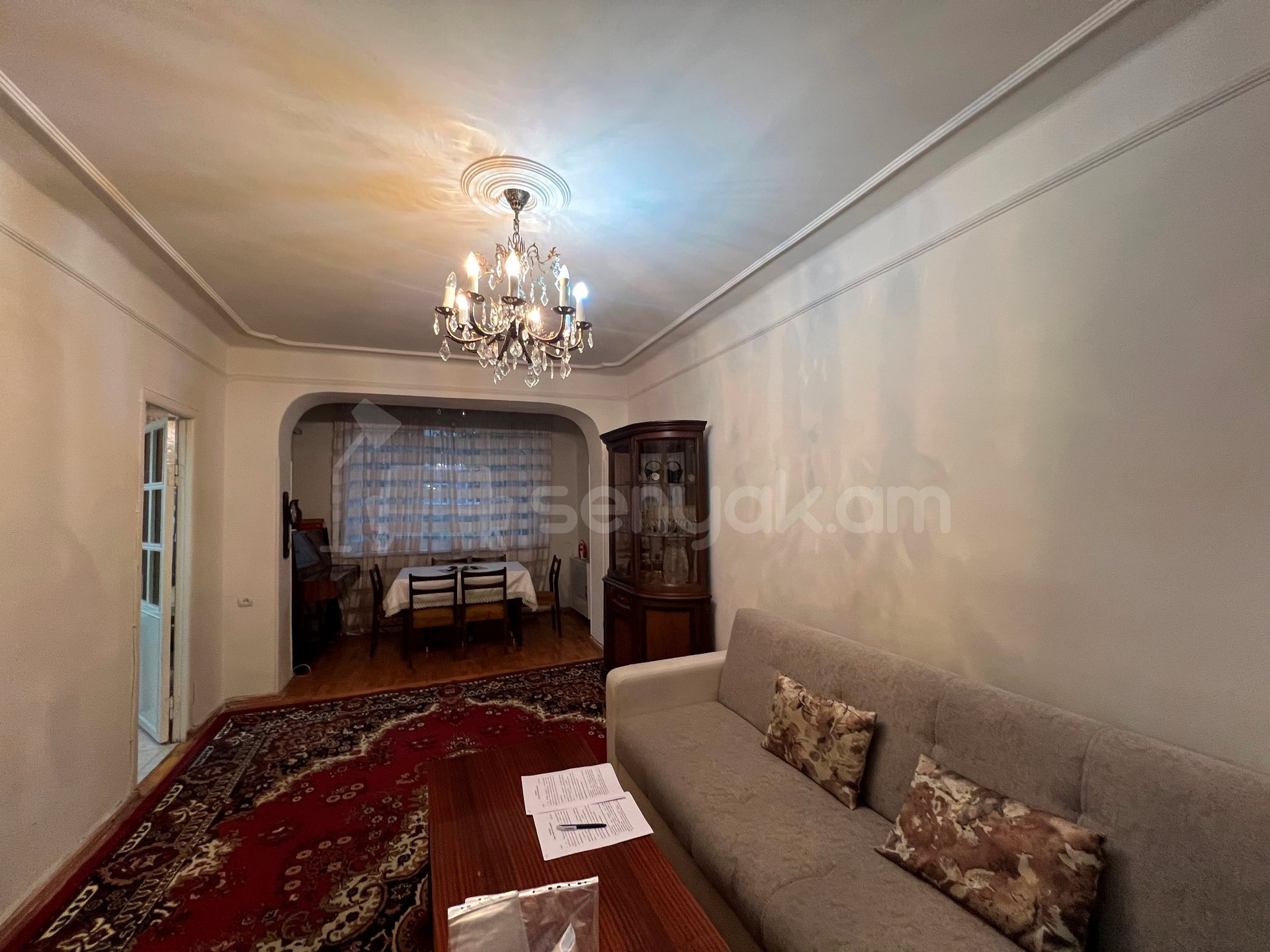 2 Սենյականոց Բնակարան Քարե Շենքում, 70քմ, 2/5 հարկ, Կապիտալ Վերանորոգված, Կահավորված