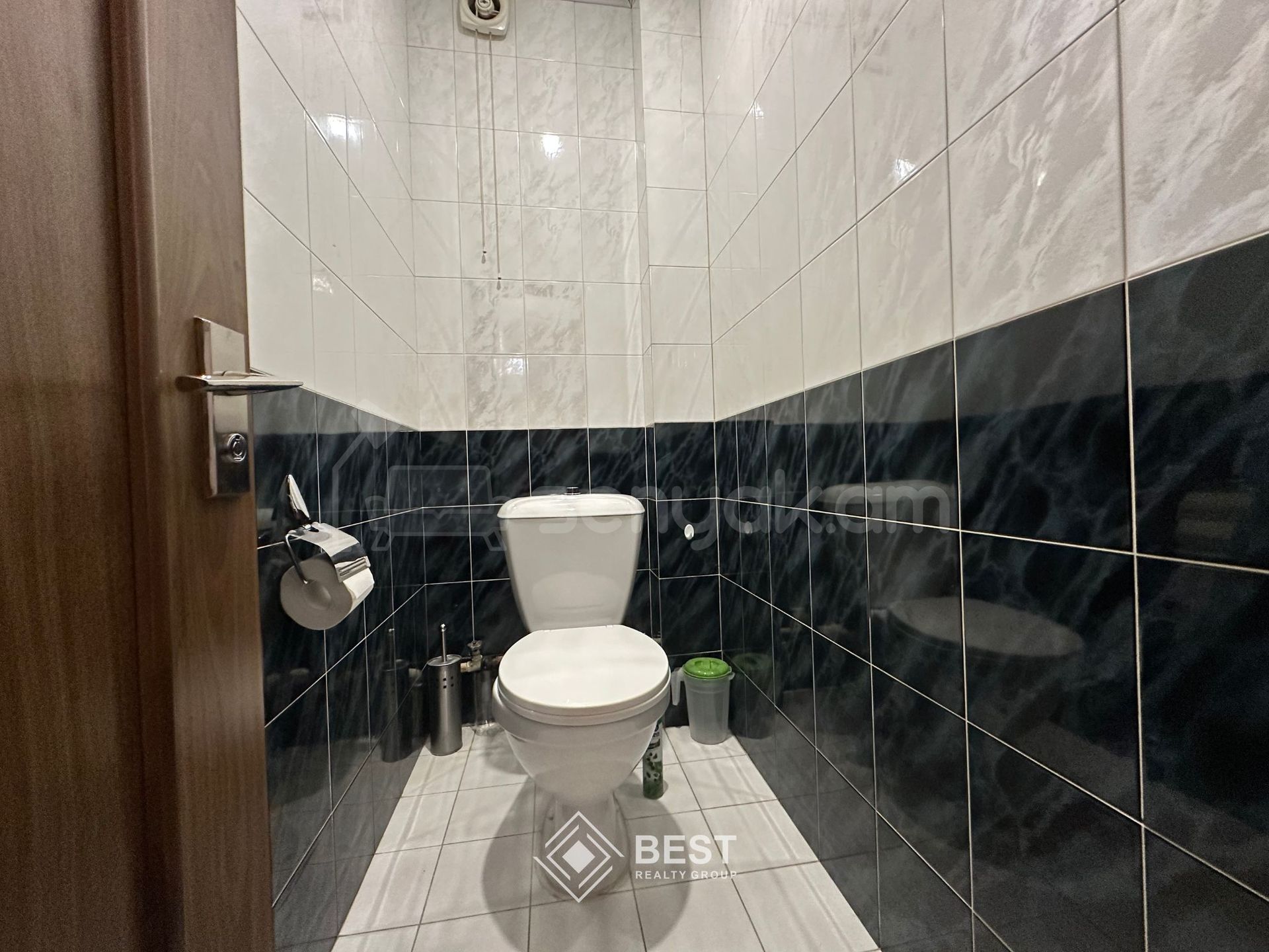 3 Սենյականոց Բնակարան Քարե Շենքում, 73քմ, 4/4 հարկ, Կապիտալ Վերանորոգված, Կահավորված, Արևկող