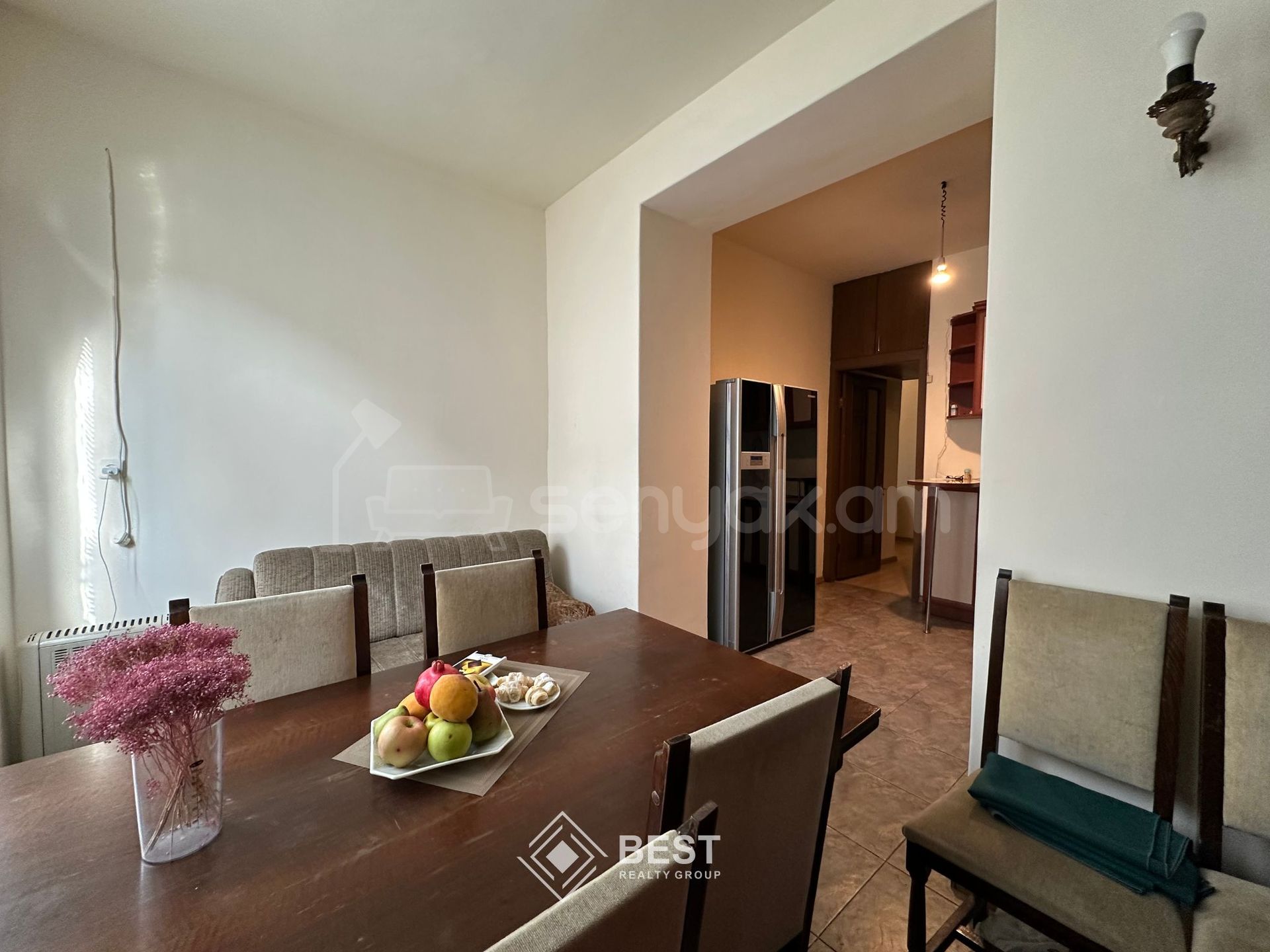 3 Սենյականոց Բնակարան Քարե Շենքում, 73քմ, 4/4 հարկ, Կապիտալ Վերանորոգված, Կահավորված, Արևկող