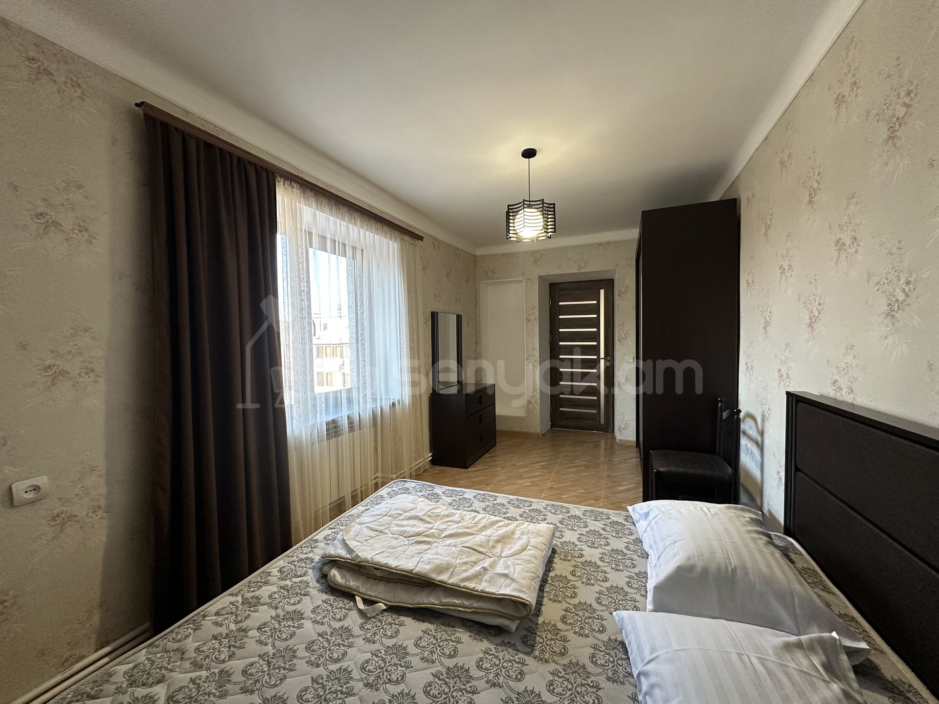 4 Սենյականոց Բնակարան Քարե Շենքում, 74քմ, 5/5 հարկ, Կապիտալ Վերանորոգված, Կահավորված, Արևկող