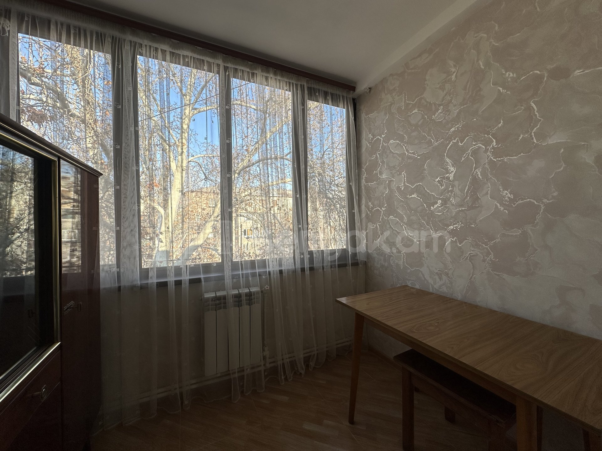 4 Սենյականոց Բնակարան Քարե Շենքում, 74քմ, 5/5 հարկ, Կապիտալ Վերանորոգված, Կահավորված, Արևկող