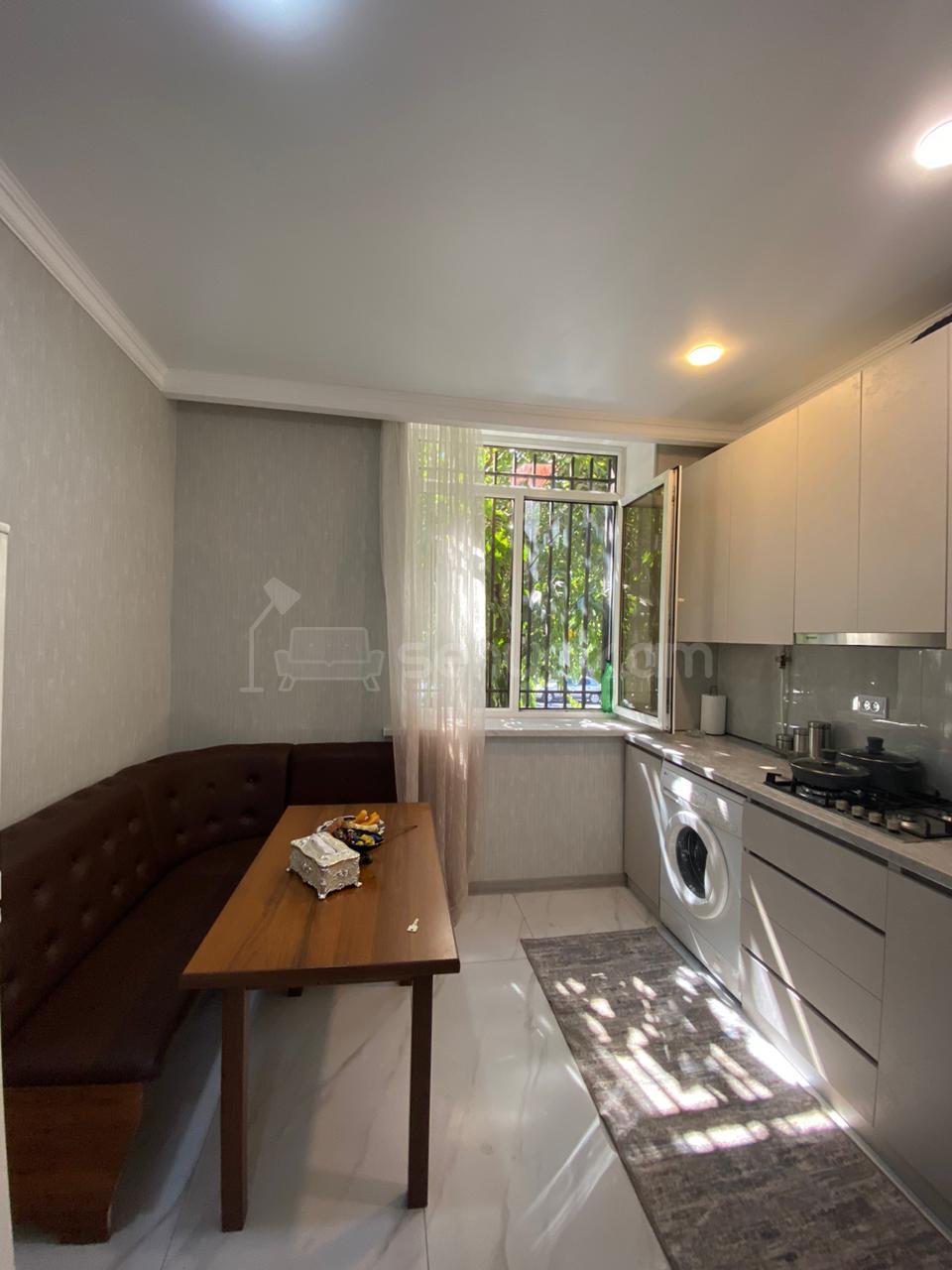 3 Սենյականոց Բնակարան, 78քմ, 3/9 հարկ, Կապիտալ Վերանորոգված, Կահավորված, Արևկող