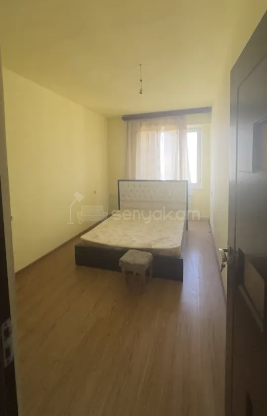 2 Սենյականոց Բնակարան Քարե Շենքում, 48քմ, 2/4 հարկ, Նորմալ Վիճակում, Կահավորված