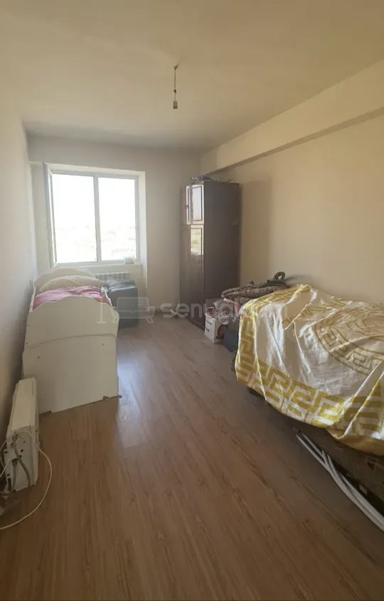 2 Սենյականոց Բնակարան Քարե Շենքում, 48քմ, 2/4 հարկ, Նորմալ Վիճակում, Կահավորված