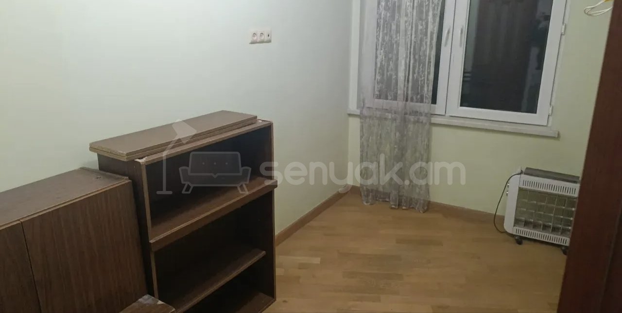 3 Սենյականոց Բնակարան Քարե Շենքում, 56քմ, 3/9 հարկ, Կապիտալ Վերանորոգված, Կահավորված, Արևկող