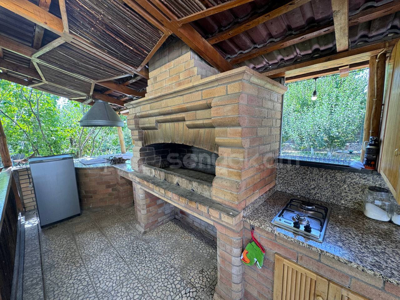 6 Սենյականոց Շքեղ Առանձնատուն, 300քմ, Լողավազանով