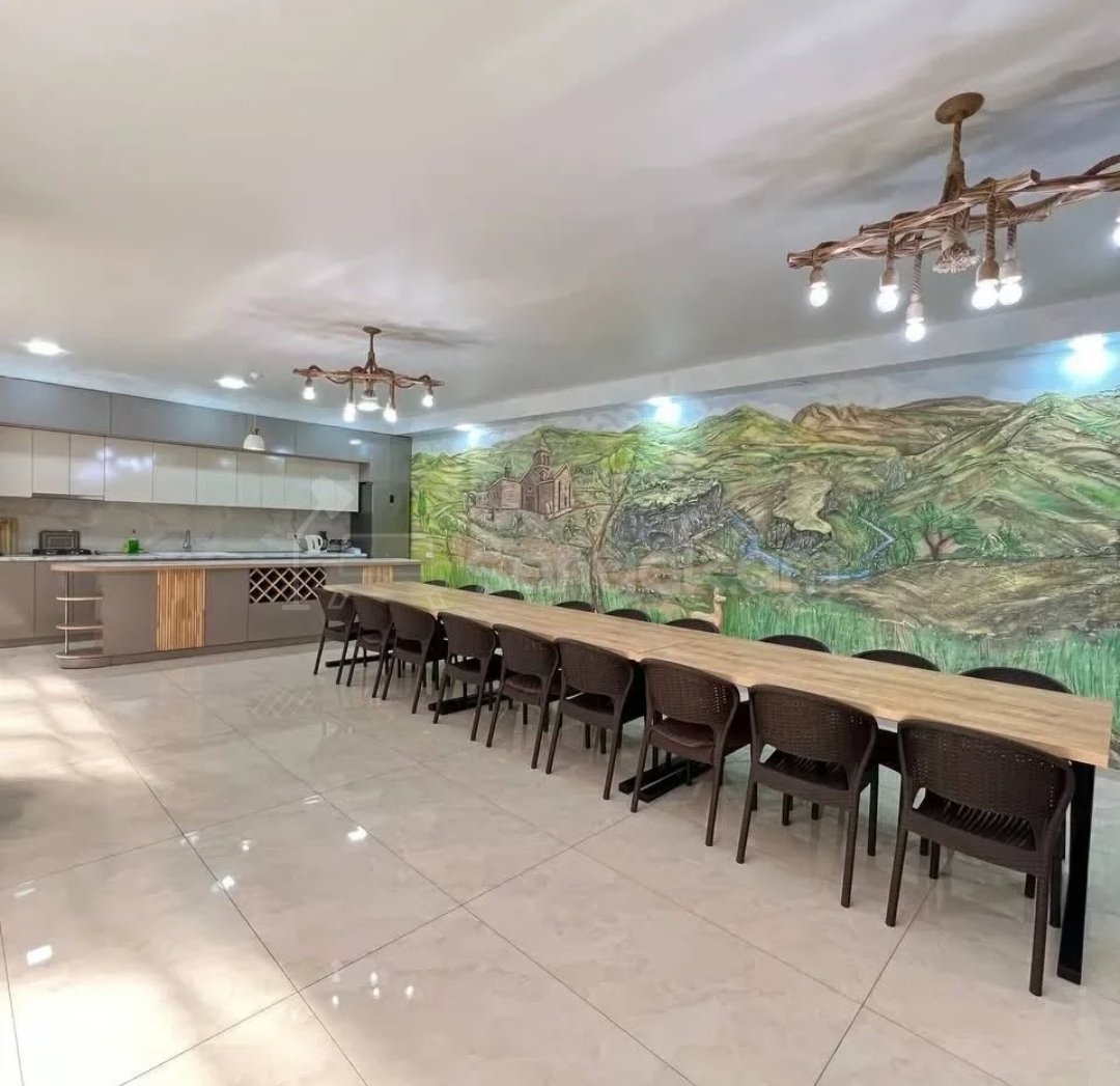 3 Սենյականոց Շքեղ Առանձնատուն, 200քմ, Լողավազանով