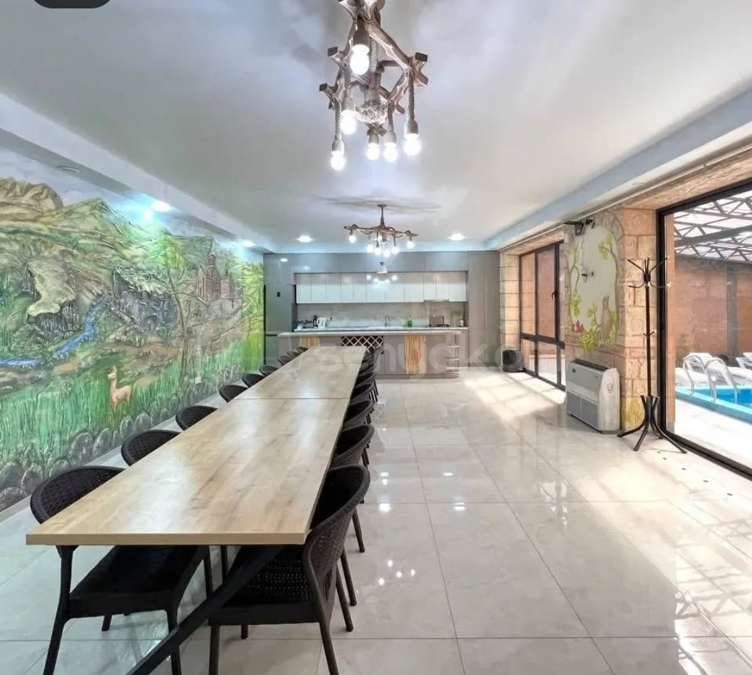 3 Սենյականոց Շքեղ Առանձնատուն, 200քմ, Լողավազանով