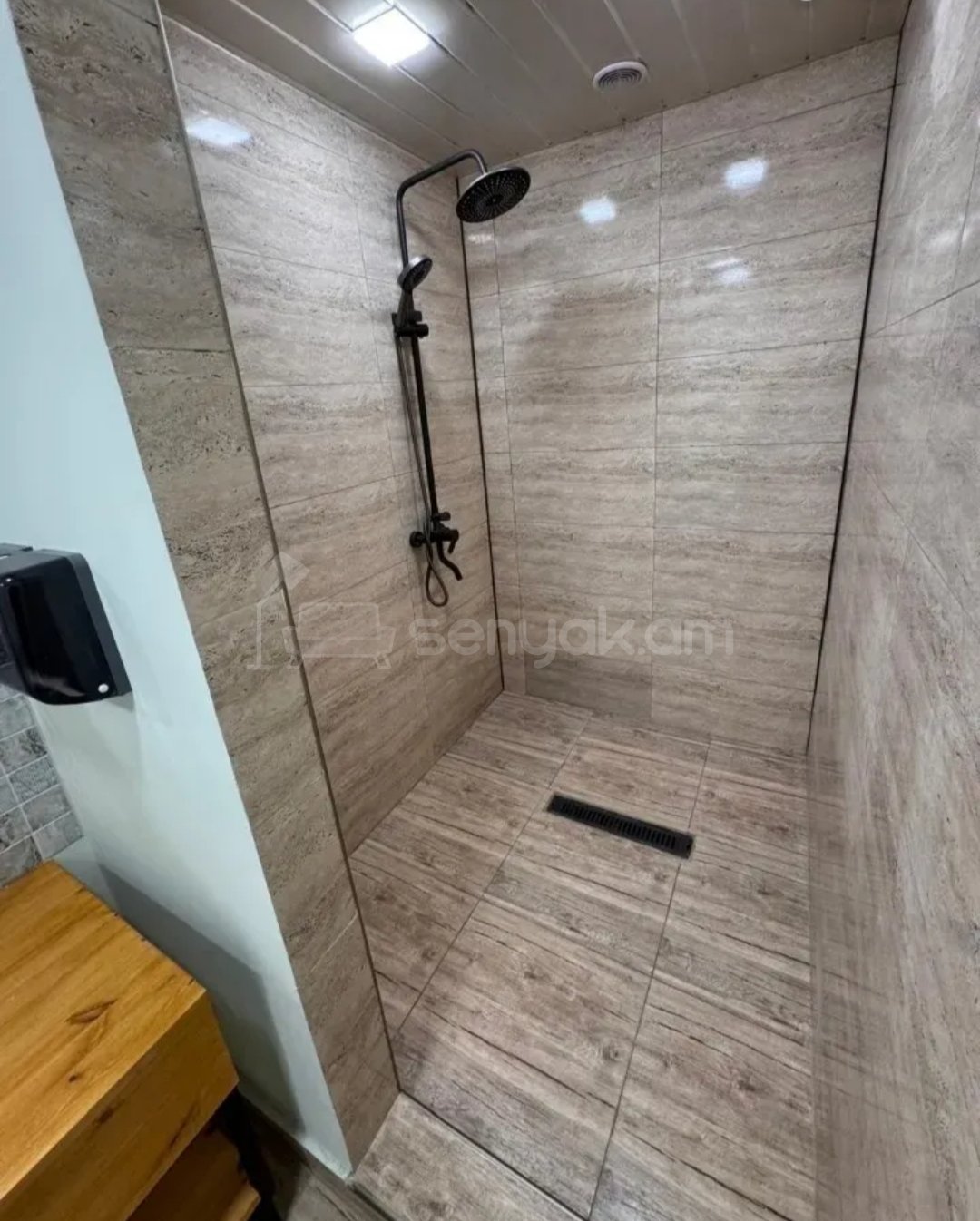 1 Սենյականոց Շքեղ Առանձնատուն, 150քմ, Լողավազանով