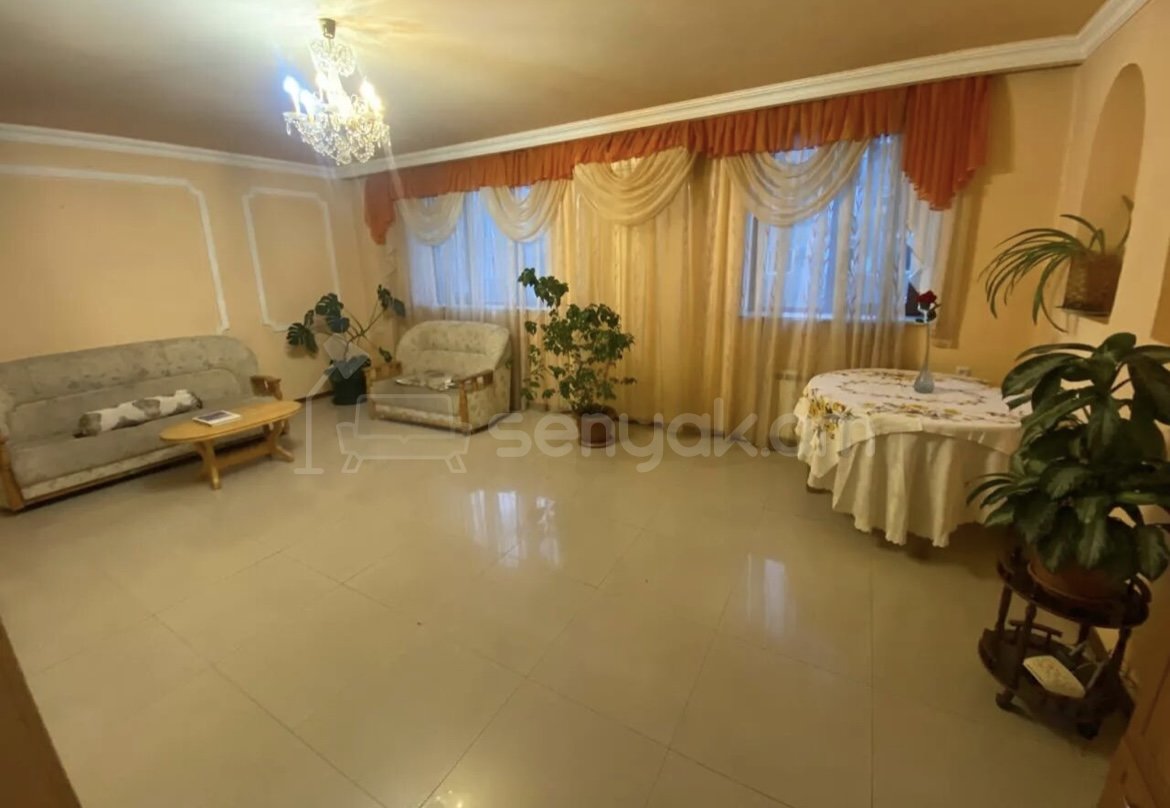 3 Սենյականոց Բնակարան Քարե Շենքում, 90քմ, 4/4 հարկ, Կապիտալ Վերանորոգված, Կահավորված, Արևկող