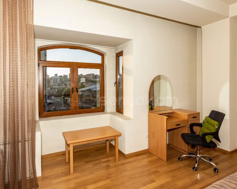 2 Սենյականոց Բնակարան Նորակառույցում, 81քմ, 3/6 հարկ, Կապիտալ Վերանորոգված, Կահավորված, Արևկող