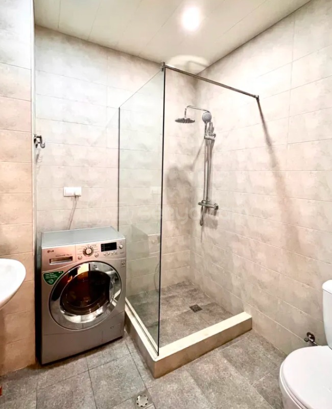 3 Սենյականոց Բնակարան, 98քմ, 8/8 հարկ, Դիզայներական Վերանորոգված, Կահավորված, Արևկող