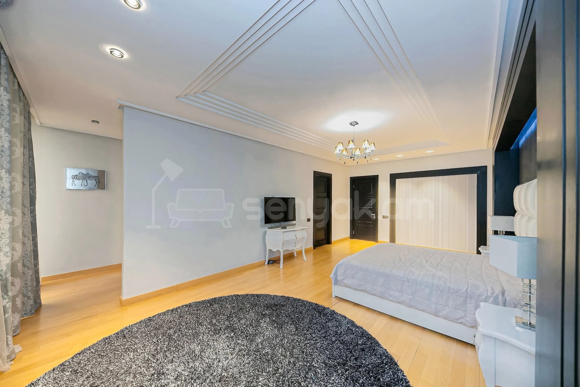 4 Սենյականոց Բնակարան Նորակառույցում, 219քմ, 9/16 հարկ, Դիզայներական Վերանորոգված