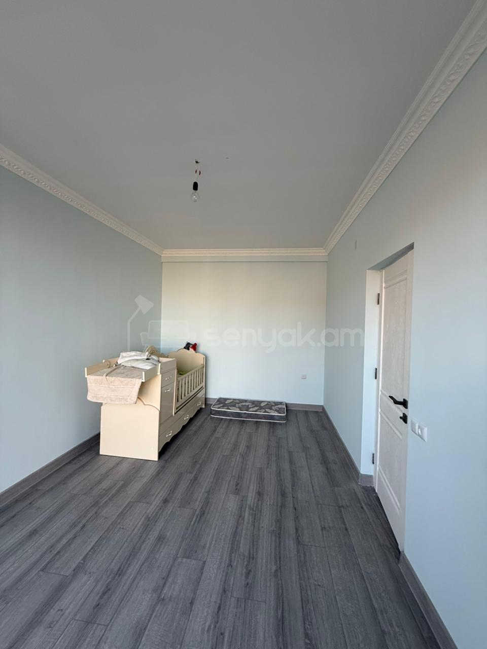 5 Սենյականոց Սեփական Տուն, 140քմ, Կապիտալ Վերանորոգված