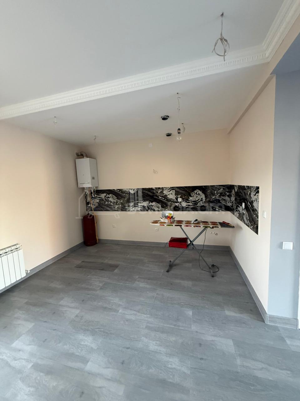 5 Սենյականոց Սեփական Տուն, 140քմ, Կապիտալ Վերանորոգված