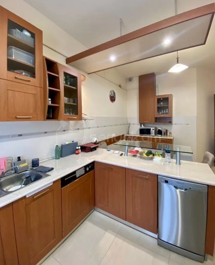 3 Սենյականոց Բնակարան, 120քմ, 8/9 հարկ, Կապիտալ Վերանորոգված