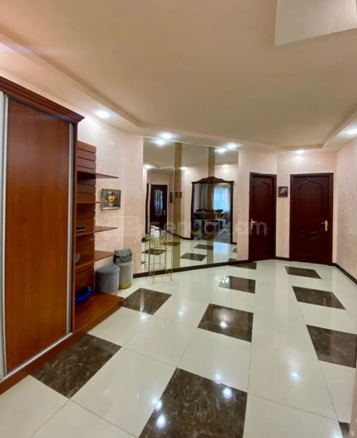 3 Սենյականոց Բնակարան, 120քմ, 8/9 հարկ, Կապիտալ Վերանորոգված